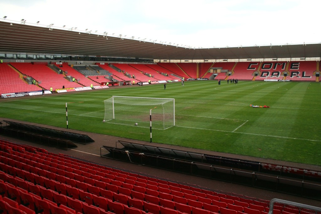 Сити граунд стадион ноттингем. Св граунд. Милпе граунд. Мельбурн крикет граунд концерт. Б граунд.