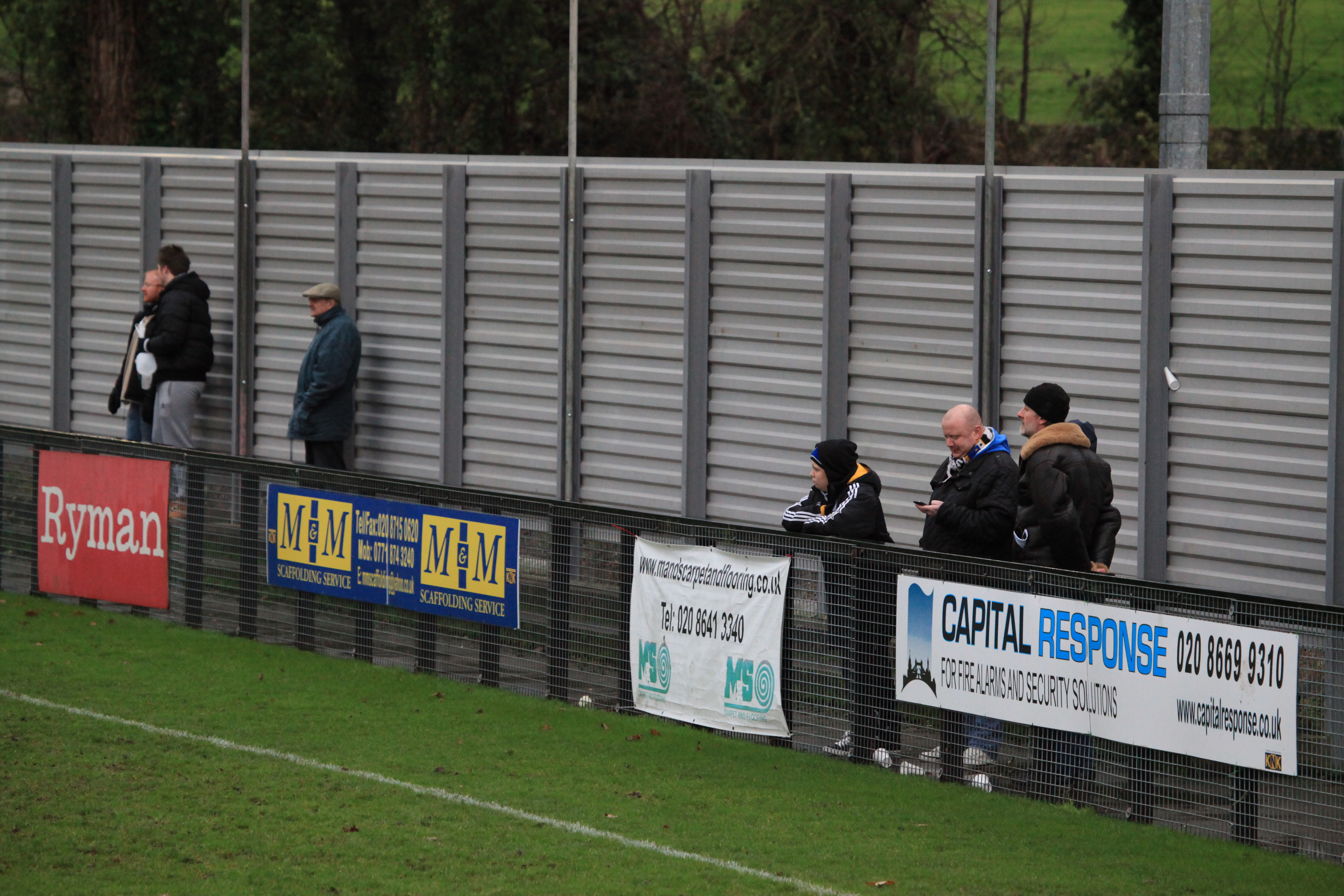 Small Crowd at Tooting