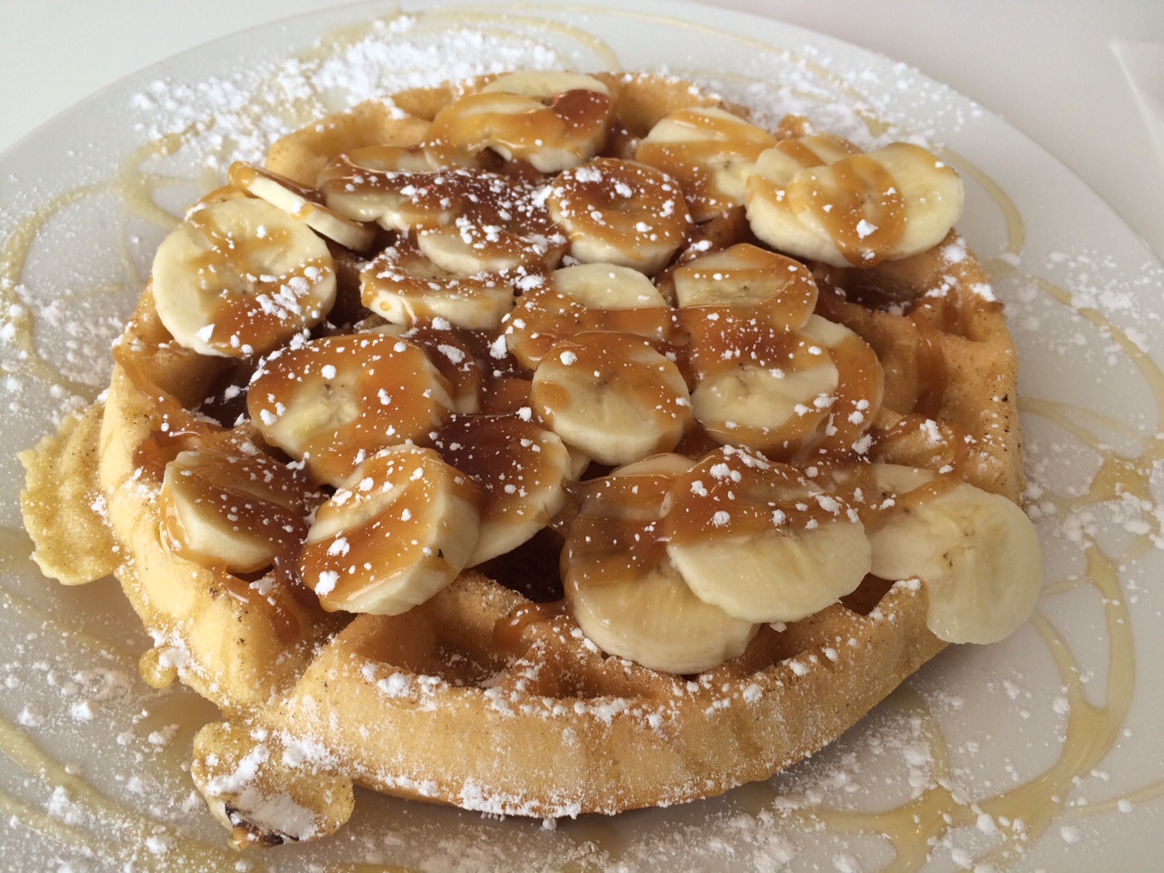 Banana and Maple syrup waffle
